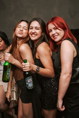 POSE - foto 45